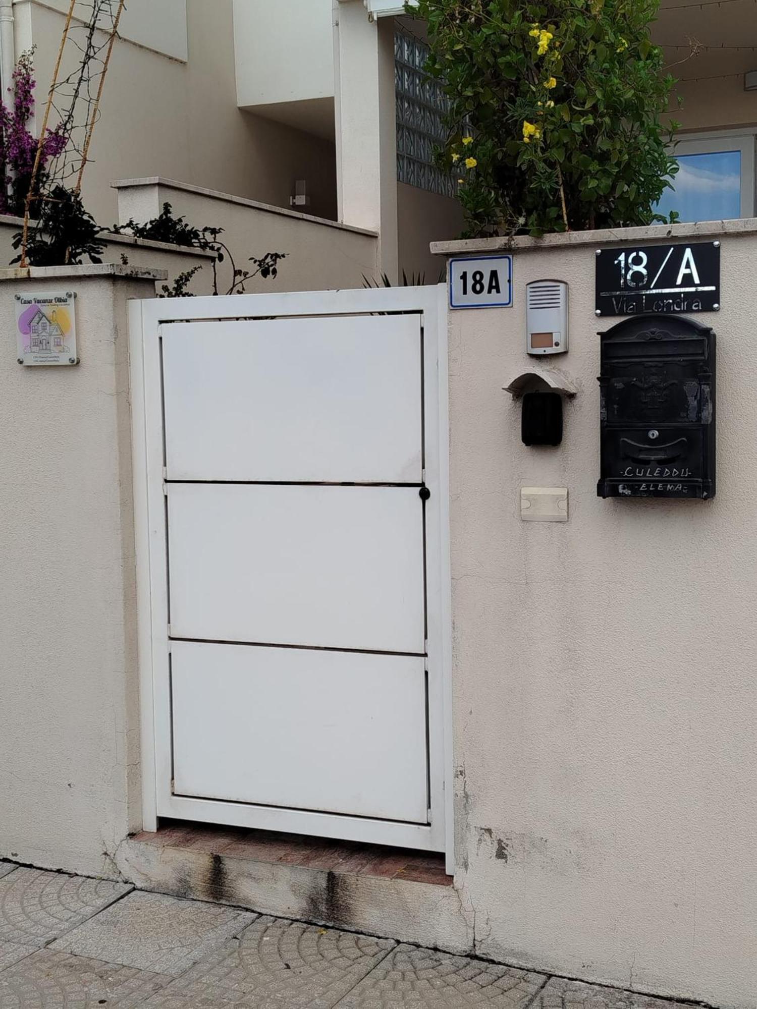 Casa Vacanze Olbia Exteriör bild